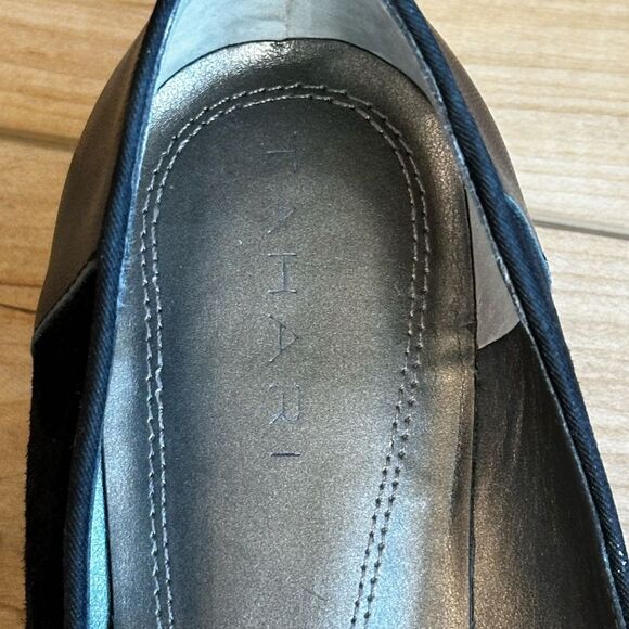 Tahari Luna Women’s Black Suede Loafer Low Heel Size 7 - Picture 11 of 14